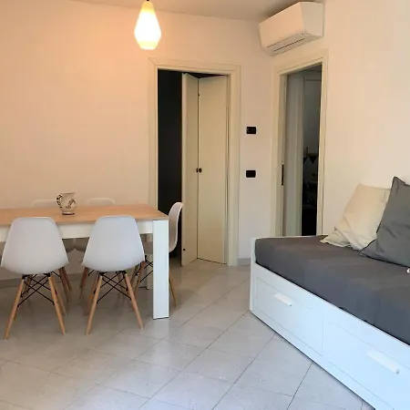 Vacanze Miramare * Леванто